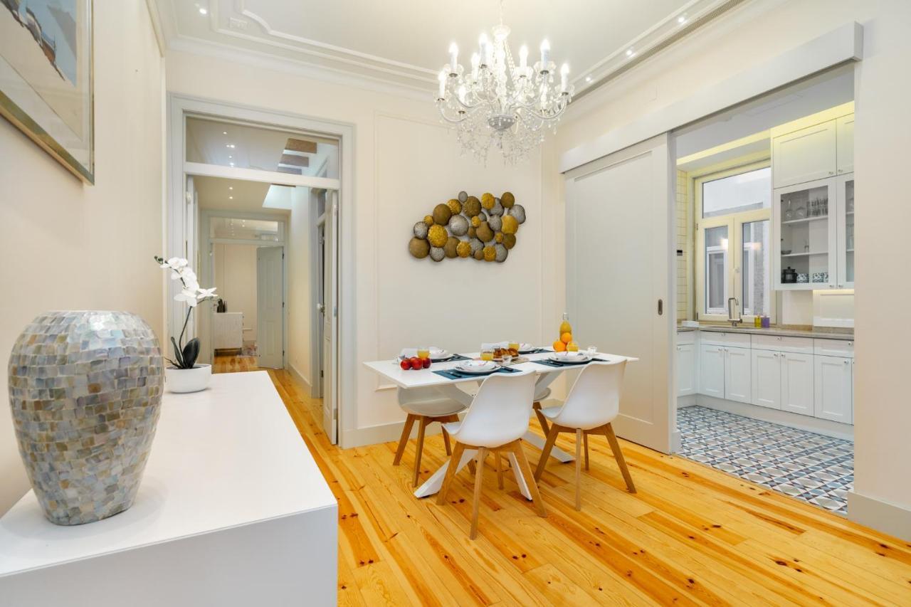 Whome Luxury Stay In Prime Location W/ Ac, Lift & Private Patio Lisboa Екстериор снимка