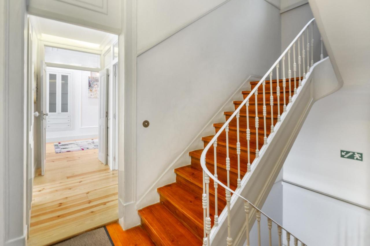 Whome Luxury Stay In Prime Location W/ Ac, Lift & Private Patio Lisboa Екстериор снимка